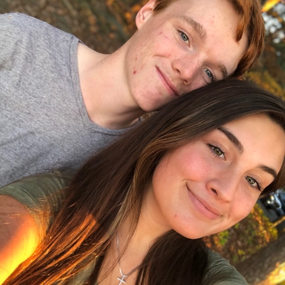 Meet your Posher, Ally - Picture 1 of 3